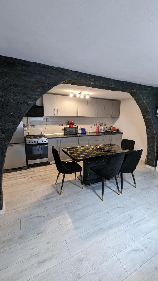 Villa Casa Beatrice à Călimăneşti Extérieur photo